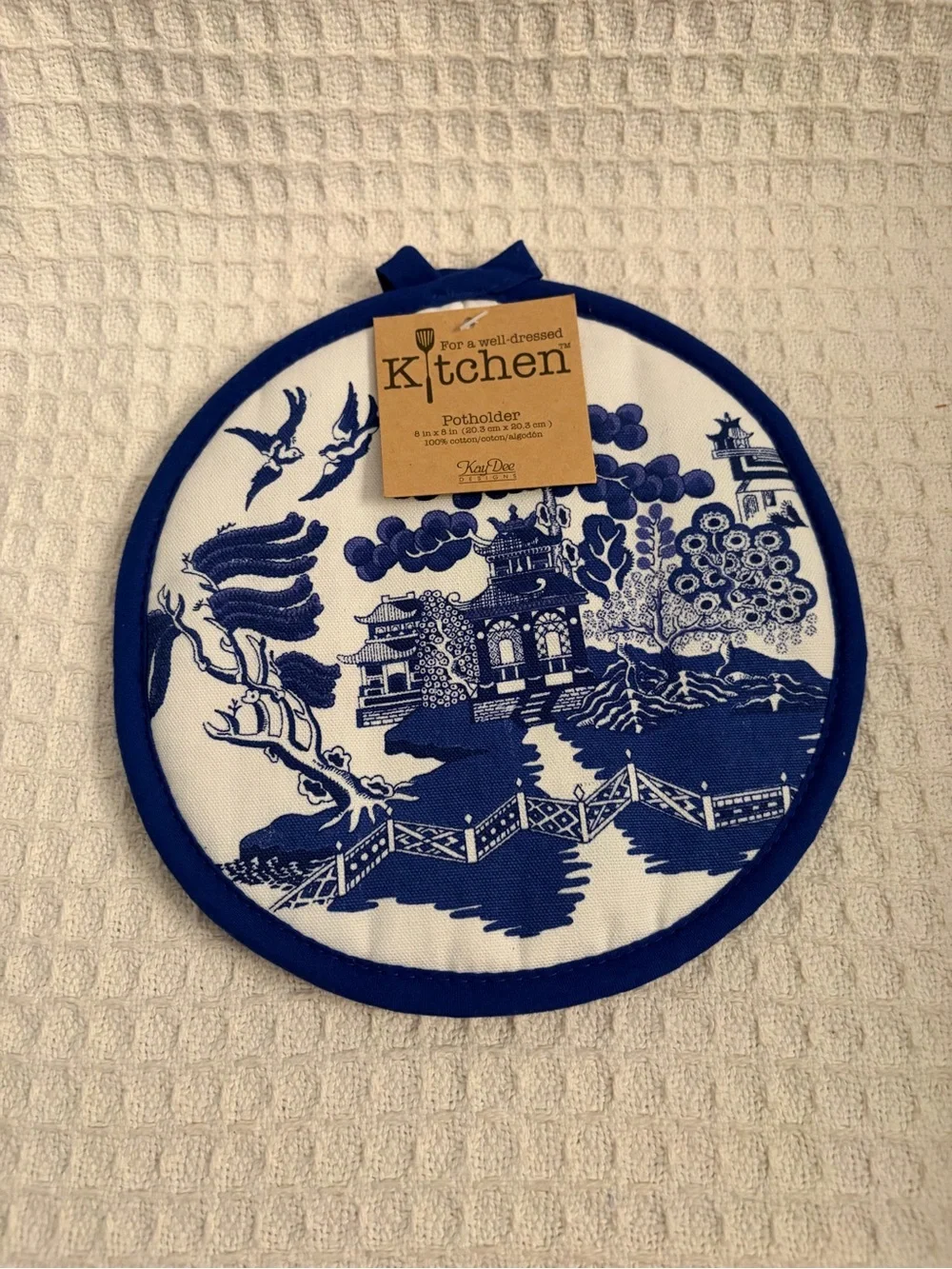 Kay Dee Designs For A Well Dressed Kitchen Blue Willow Pot Holder & Oven Mitt